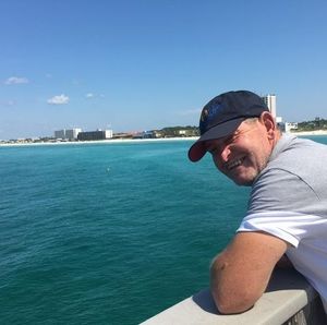 Meet your Posher, Lazaro